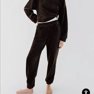 NWT Fine Waled Corduroy Jogger (Size S in Beige)